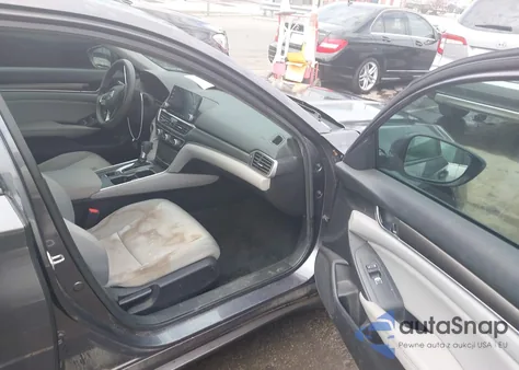 2019 Honda Accord Lx z USA, uszkodzony, nr VIN 1HGCV1F13KA094717